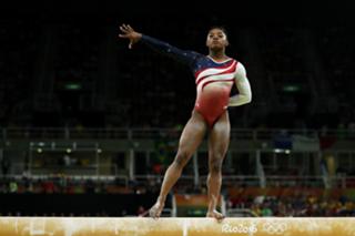 Simone Biles feet photo thumbnail