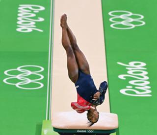 Simone Biles feet photo thumbnail