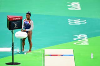 Simone Biles feet photo thumbnail