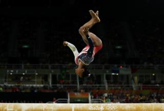 Simone Biles feet photo thumbnail