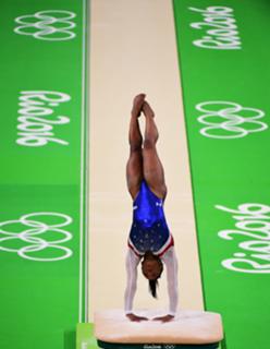 Simone Biles feet photo thumbnail