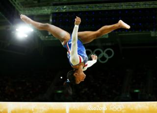 Simone Biles feet photo thumbnail