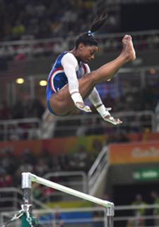 Simone Biles feet photo thumbnail