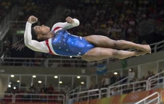 Simone Biles feet photo thumbnail