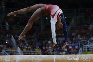 Simone Biles feet photo thumbnail