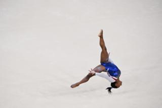 Simone Biles feet photo thumbnail
