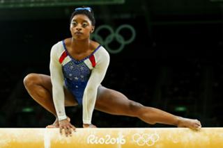Simone Biles feet photo thumbnail