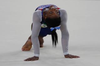 Simone Biles feet photo thumbnail