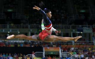 Simone Biles feet photo thumbnail