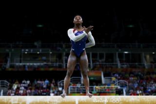 Simone Biles feet photo thumbnail