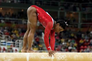 Simone Biles feet photo thumbnail