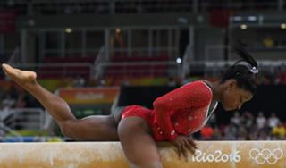 Simone Biles feet photo thumbnail