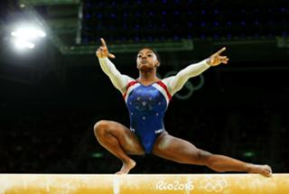 Simone Biles feet photo thumbnail