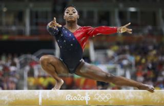 Simone Biles feet photo thumbnail