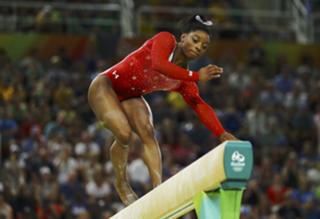 Simone Biles feet photo thumbnail