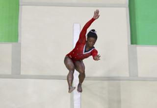Simone Biles feet photo thumbnail