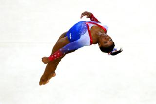 Simone Biles feet photo thumbnail