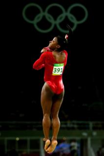 Simone Biles feet photo thumbnail