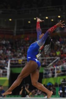Simone Biles feet photo thumbnail
