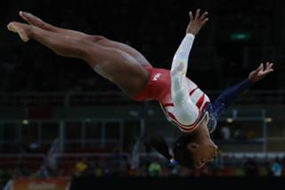 Simone Biles feet photo thumbnail