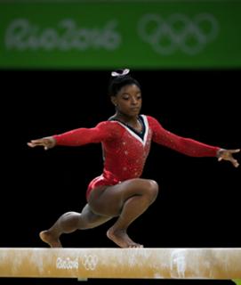 Simone Biles feet photo thumbnail