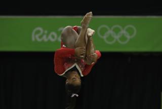 Simone Biles feet photo thumbnail