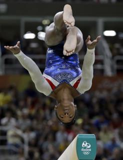 Simone Biles feet photo thumbnail