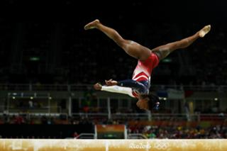 Simone Biles feet photo thumbnail
