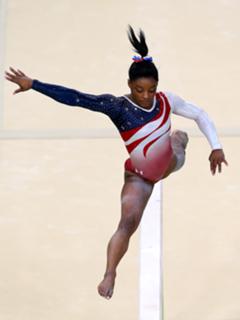 Simone Biles feet photo thumbnail