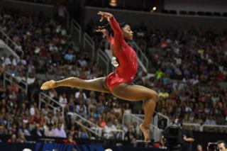 Simone Biles feet photo thumbnail