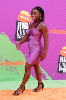 Simone Biles feet photo thumbnail