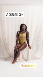 Simone Biles feet photo thumbnail