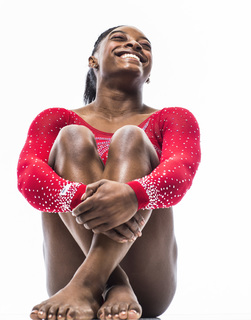 Simone Biles feet photo thumbnail