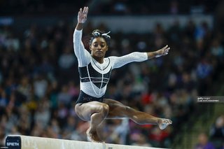 Simone Biles feet photo thumbnail