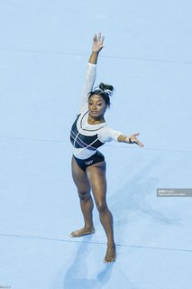 Simone Biles feet photo thumbnail