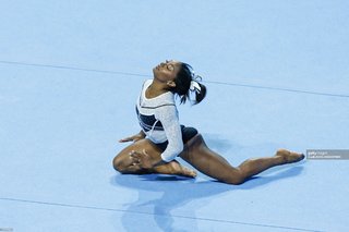 Simone Biles feet photo thumbnail