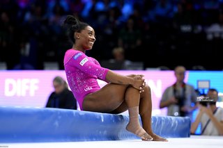 Simone Biles feet photo thumbnail