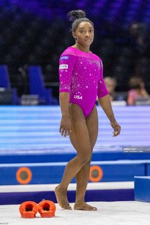 Simone Biles feet photo thumbnail