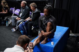 Simone Biles feet photo thumbnail