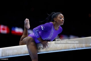 Simone Biles feet photo thumbnail