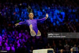 Simone Biles feet photo thumbnail