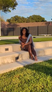 Simone Biles feet photo thumbnail