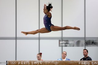 Simone Biles feet photo thumbnail