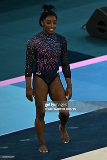 Simone Biles feet photo thumbnail