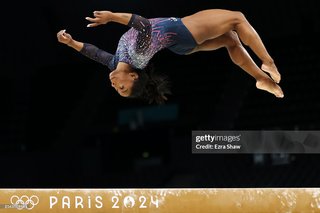 Simone Biles feet photo thumbnail