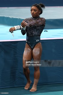 Simone Biles feet photo thumbnail