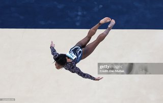 Simone Biles feet photo thumbnail