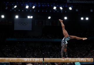 Simone Biles feet photo thumbnail