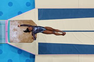 Simone Biles feet photo thumbnail