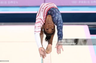 Simone Biles feet photo thumbnail
